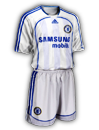 http://bakk15.chez-alice.fr/foot/shirt/england/chelsea2.png